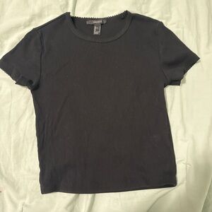Trendy Black Ribbed Women's Baby Tee